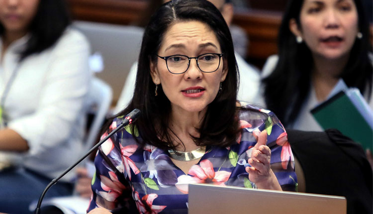 Hontiveros objects to the presence of 220 Chinese militia vessels in WPS, backs filing of diplomatic protest